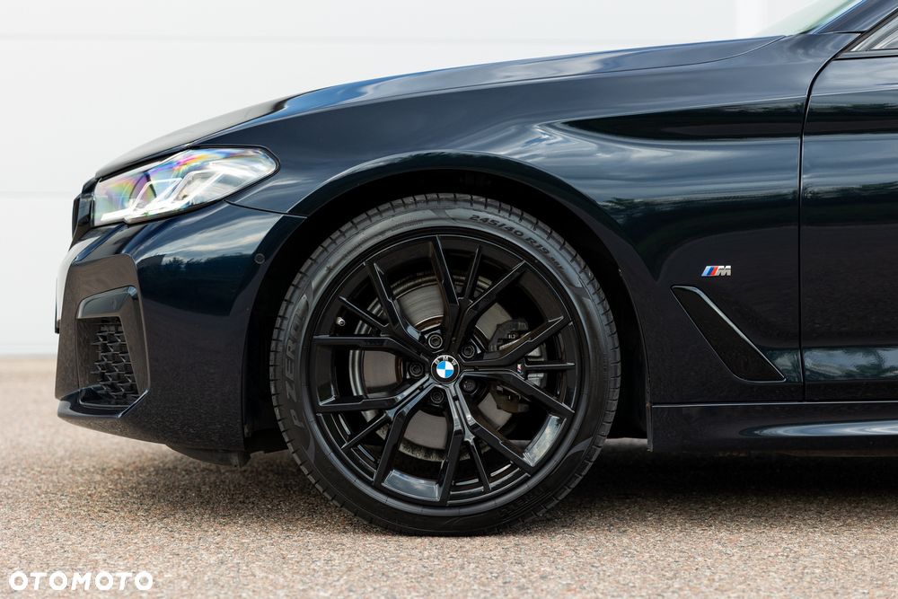 BMW Seria 5 520d xDrive MHEV M Sport sport - 9