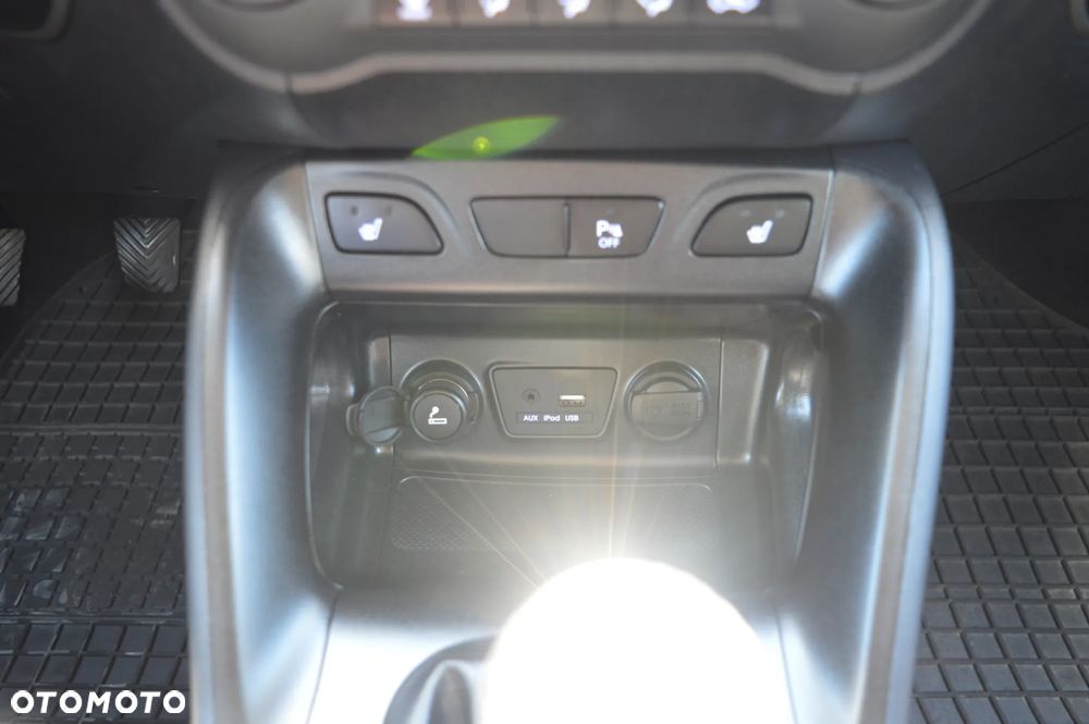 Hyundai ix35 1.7 CRDi Comfort 2WD - 18