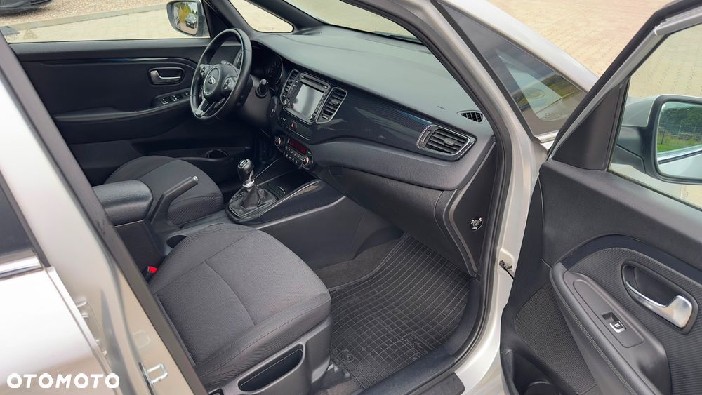 Kia Carens 1.7 CRDi 136 Fifa World Cup Edition - 14