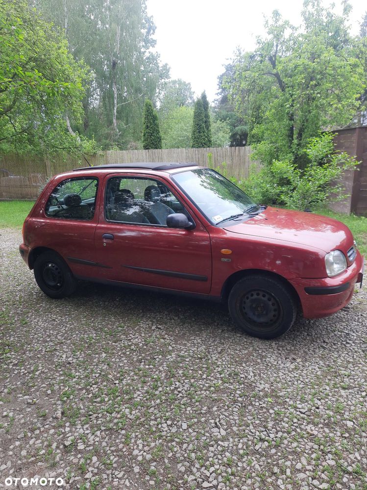Nissan Micra - 1