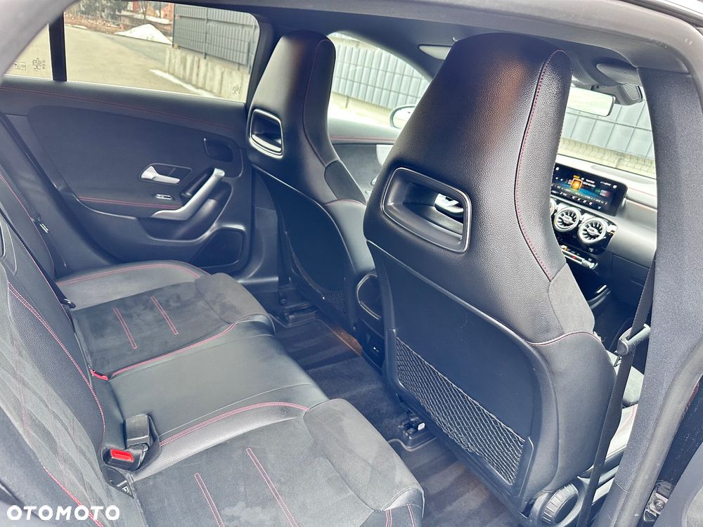 Mercedes-Benz CLA - 18