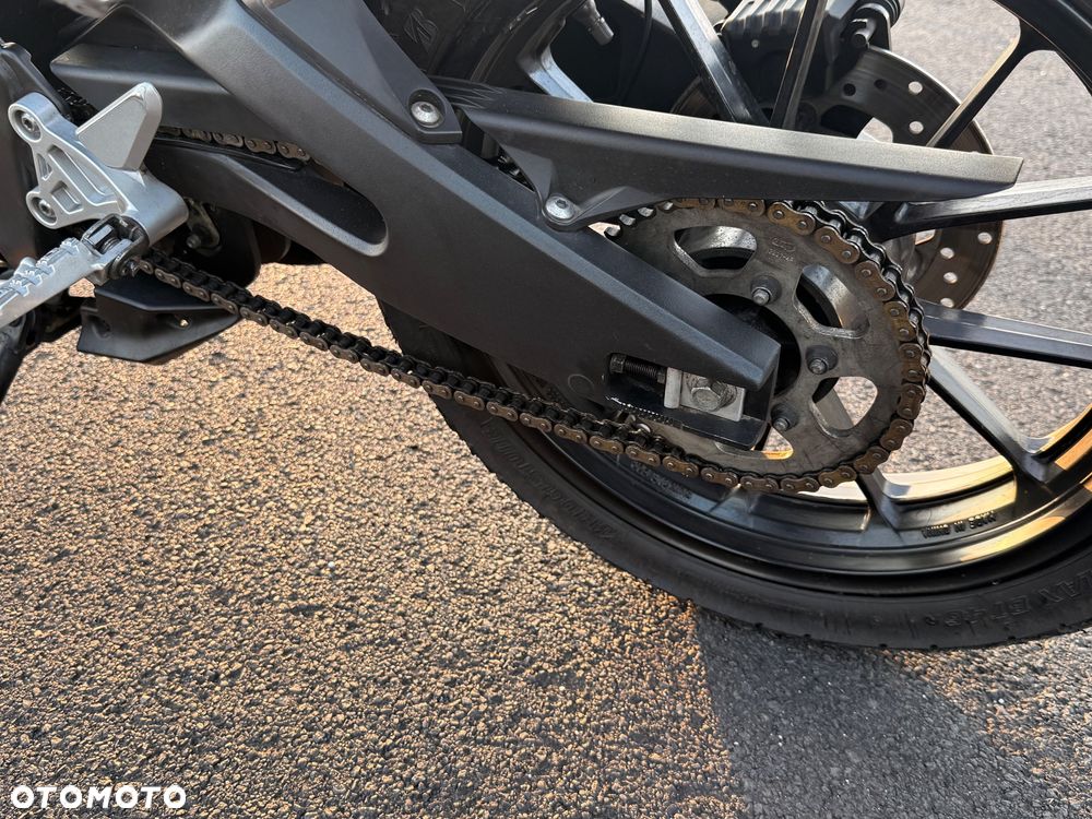 Yamaha MT - 5