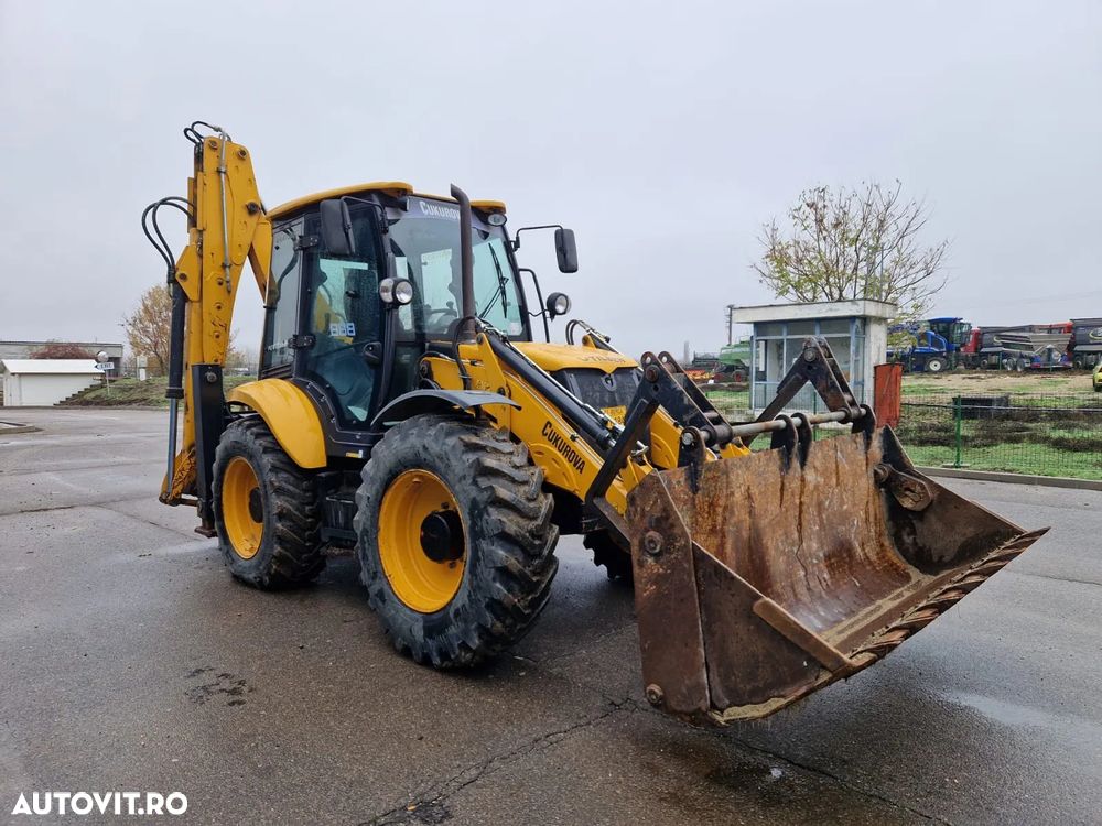 Altul CUKUROVA 888 STAGE V BULDOEXCAVATOR CU ROTI EGALE CUPA MULTIFUNCTIONALA FRUCI - 1