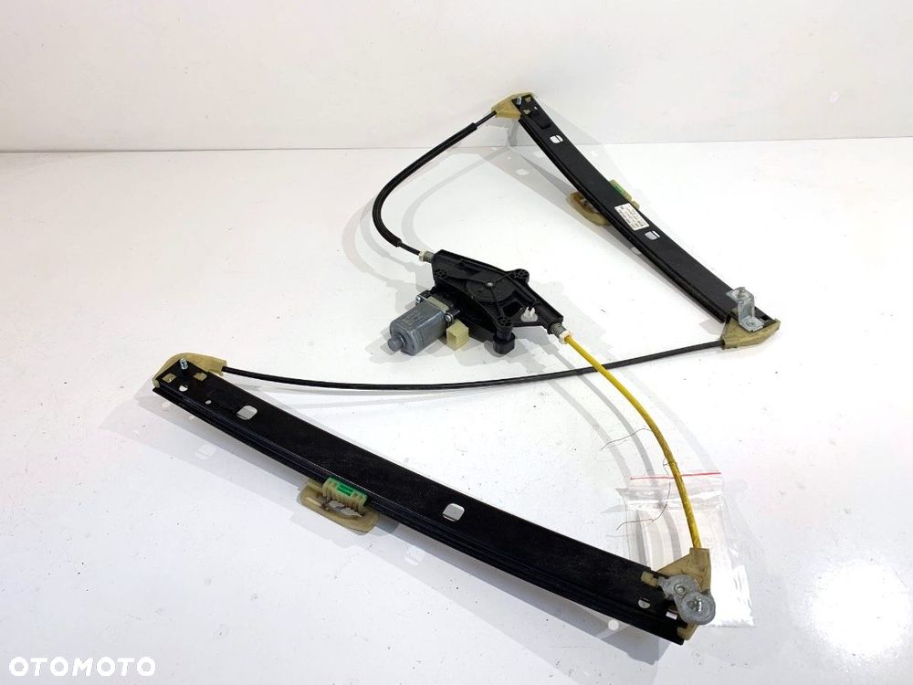 PODNOŚNIK SZYBY PRAWY PRZÓD  AUDI A4 B9 Avant (8W5, 8WD) 2015 - 2025 2.0 TDI 110 kW [150 KM] olej - 1