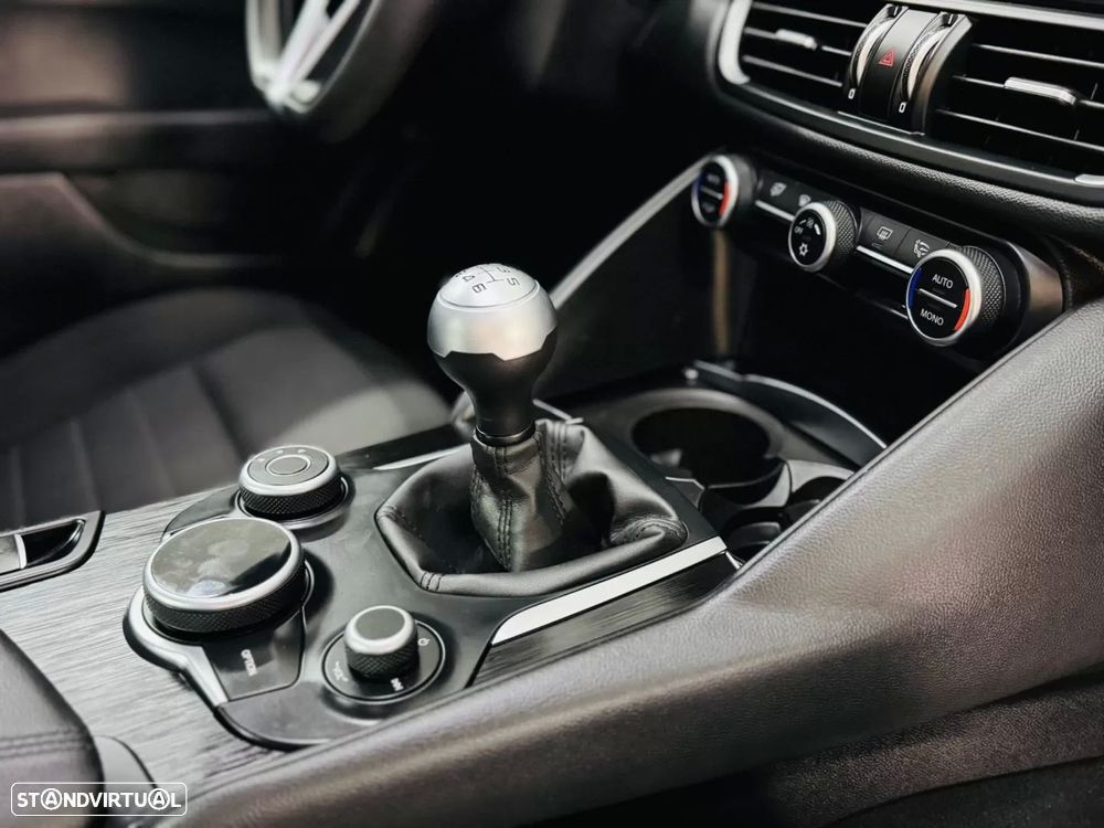 Alfa Romeo Giulia 2.2 D Super - 53