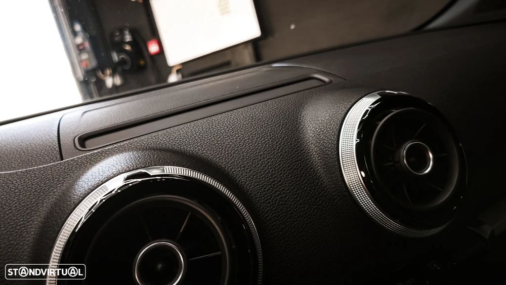 Audi S3 Sportback 2.0 TFSi quattro S tronic - 34