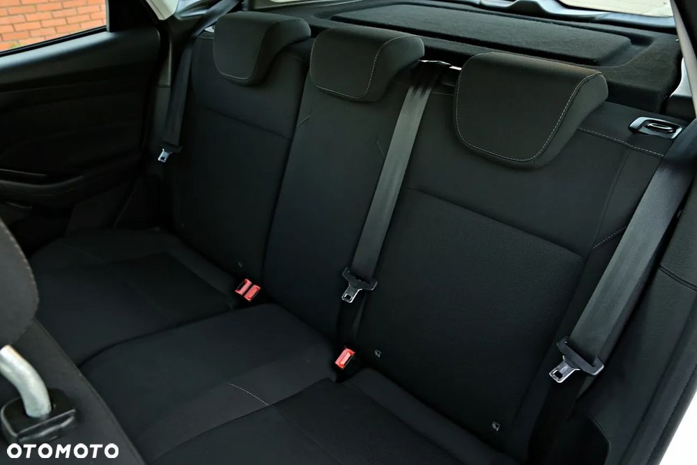 Ford Focus - 35