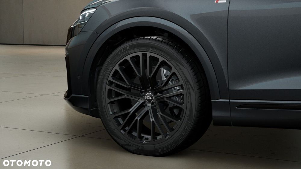 Audi Q8 - 6