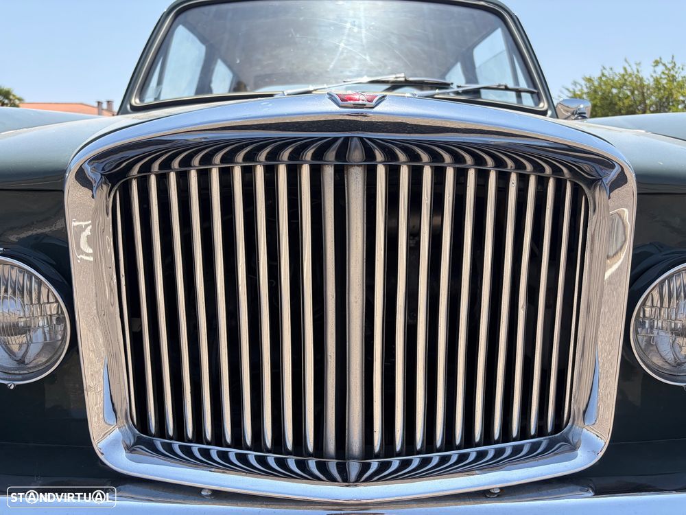 Morris 1300 - 14
