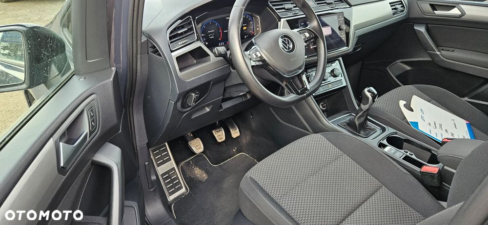 Volkswagen Touran 2.0 TDI BMT SCR Trendline - 8