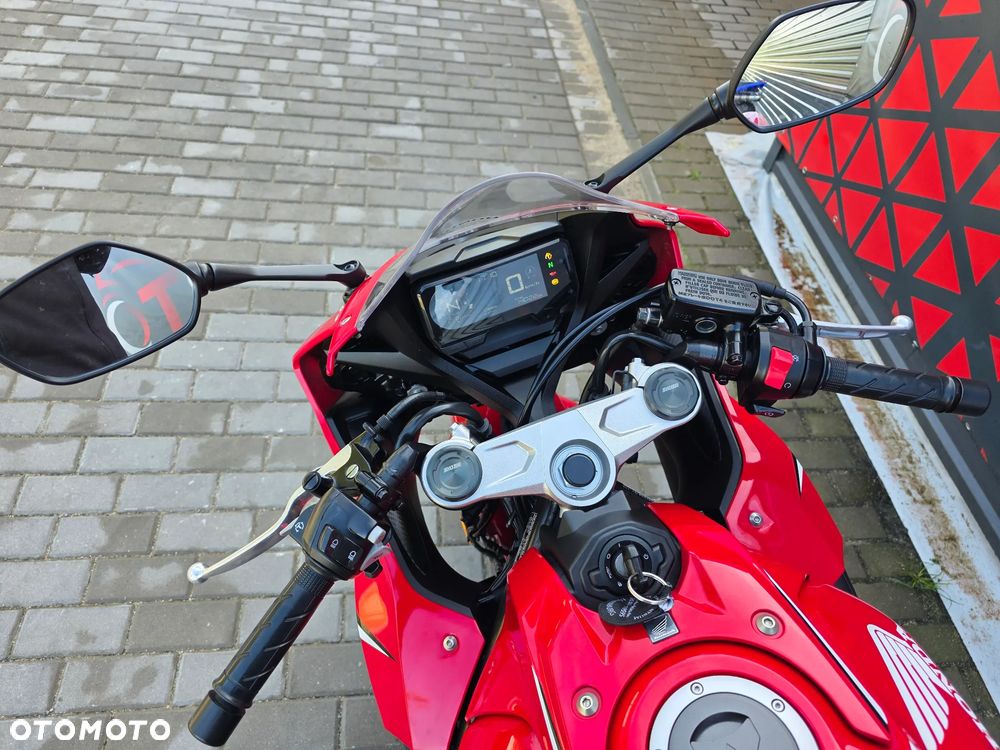Honda CBR - 18