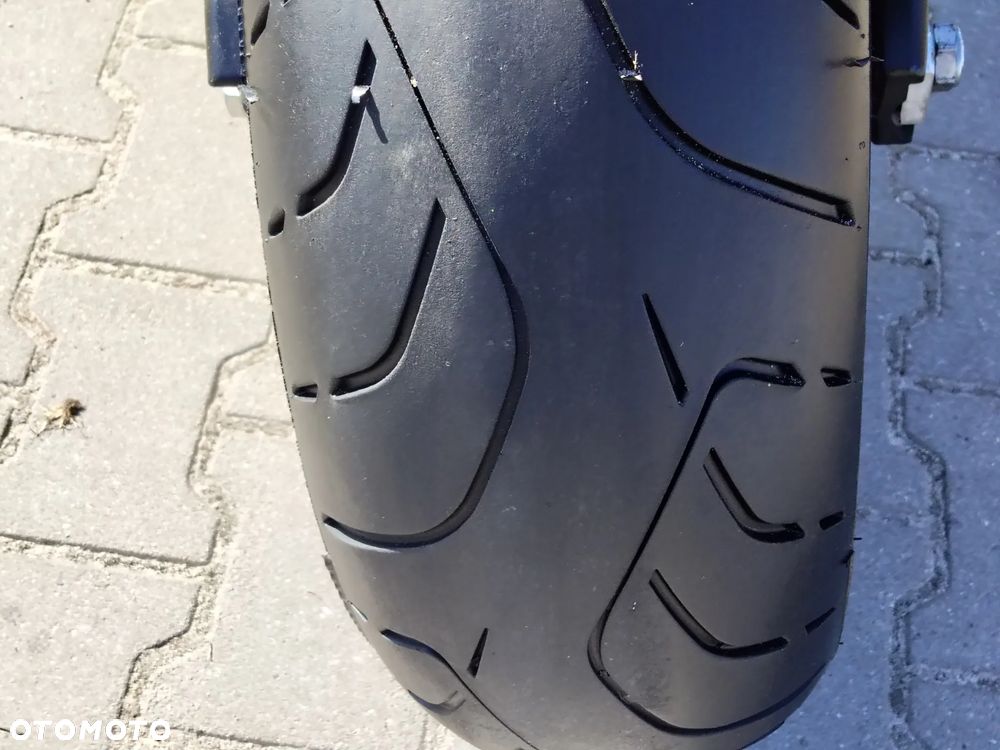 Honda CB - 16