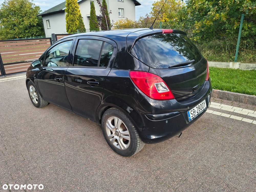 Opel Corsa 2010 photo 4