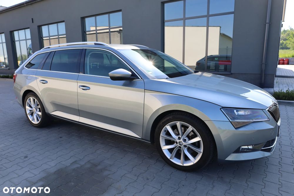 Skoda Superb 2.0 TDI DSG Style - 1