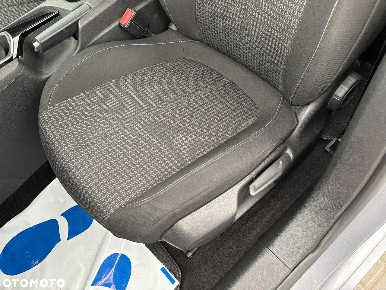 Peugeot 308 1.5 BlueHDi Active S&S - 17