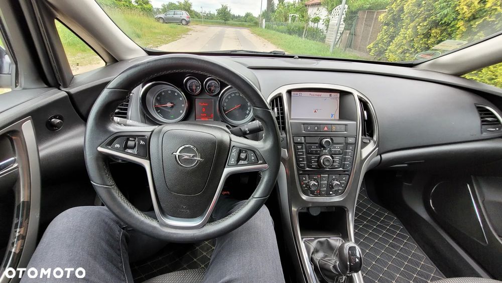 Opel Astra 1.4 Turbo - 31