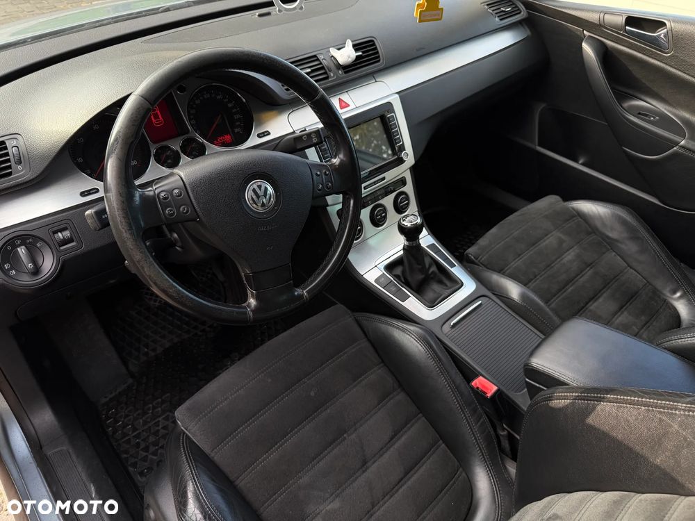 Volkswagen Passat - 23