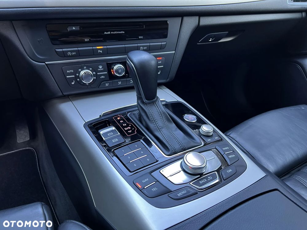 Audi A6 Avant 2.0 TDI Ultra S tronic - 30