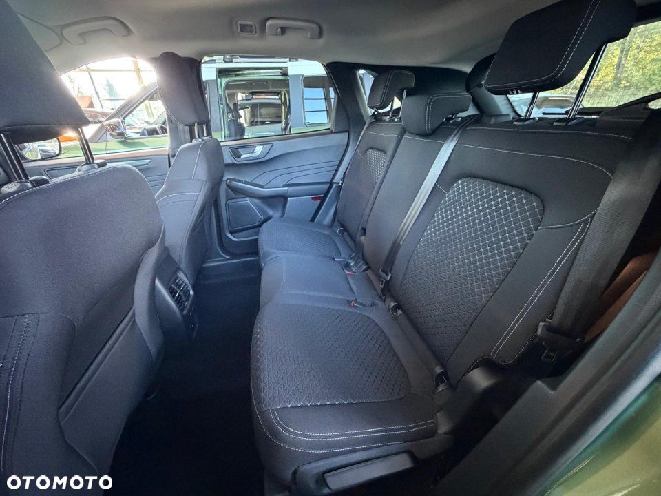 Ford Kuga - 16