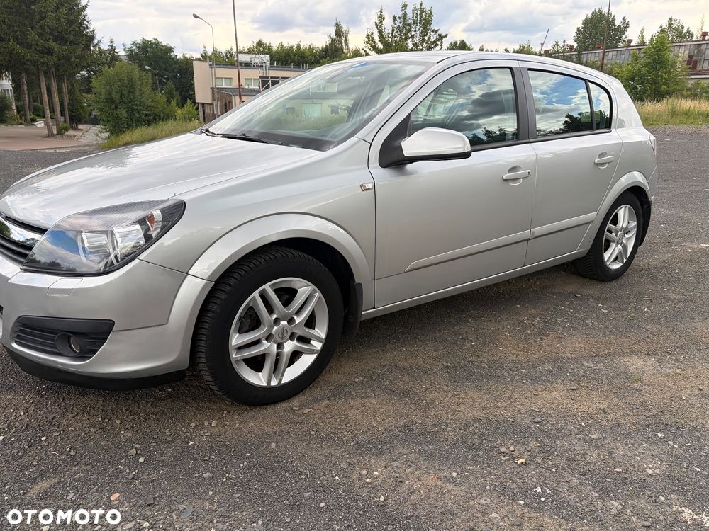 Opel Astra 1.6 Essentia - 3