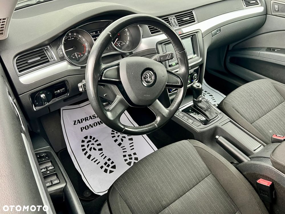 Skoda Superb 2.0 TDI Comfort DSG - 32