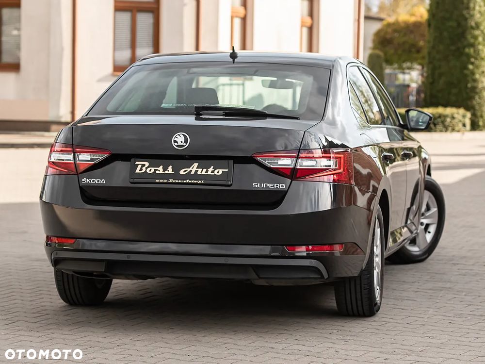 Skoda Superb 1.6 TDI DSG Ambition - 13