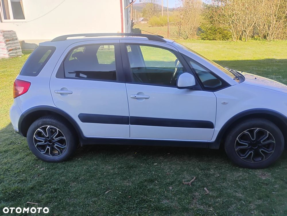 Suzuki SX4 - 5