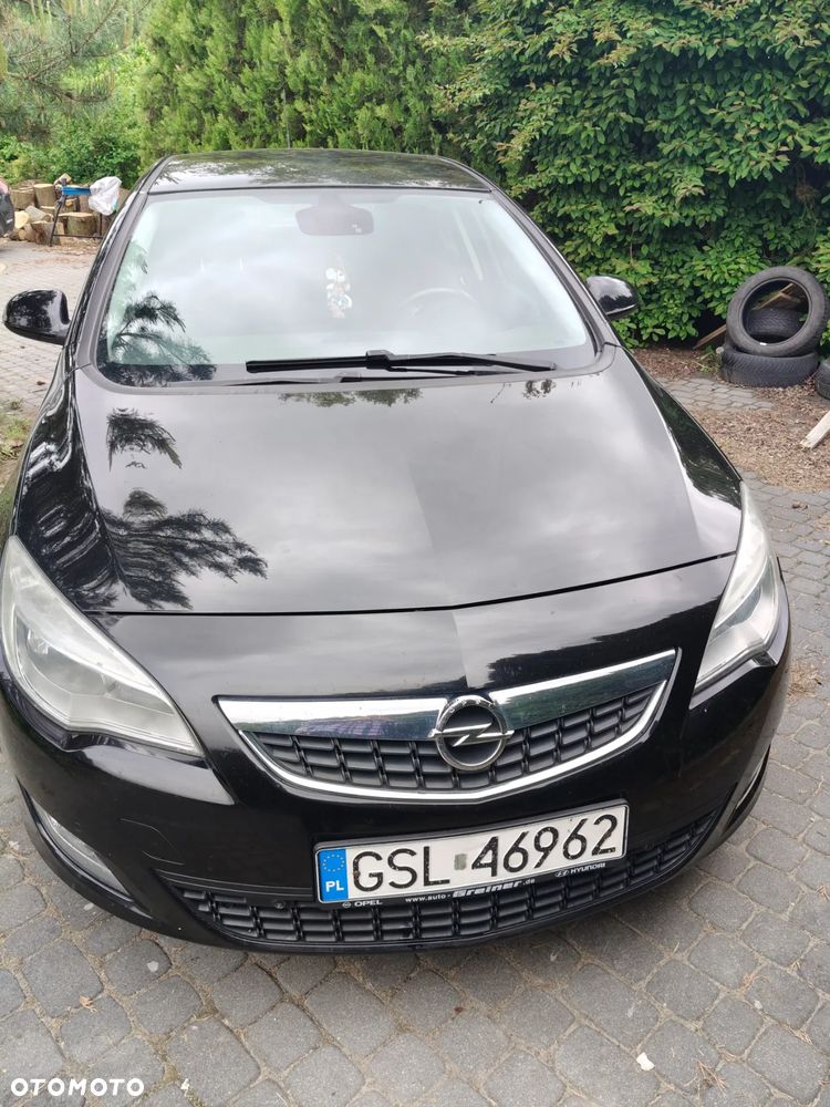 Opel Astra 1.6 Essentia - 10