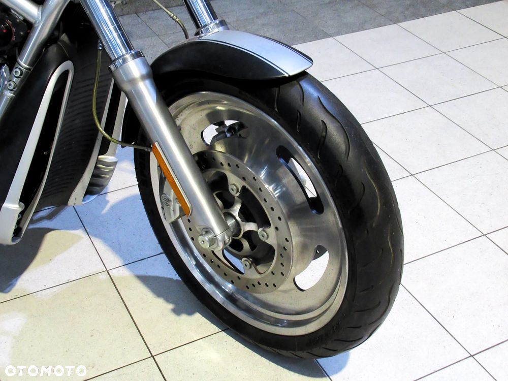 Harley-Davidson Softail V-Rod - 19