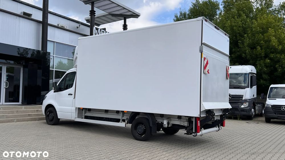 Mercedes-Benz Sprinter 319 CDI - 8
