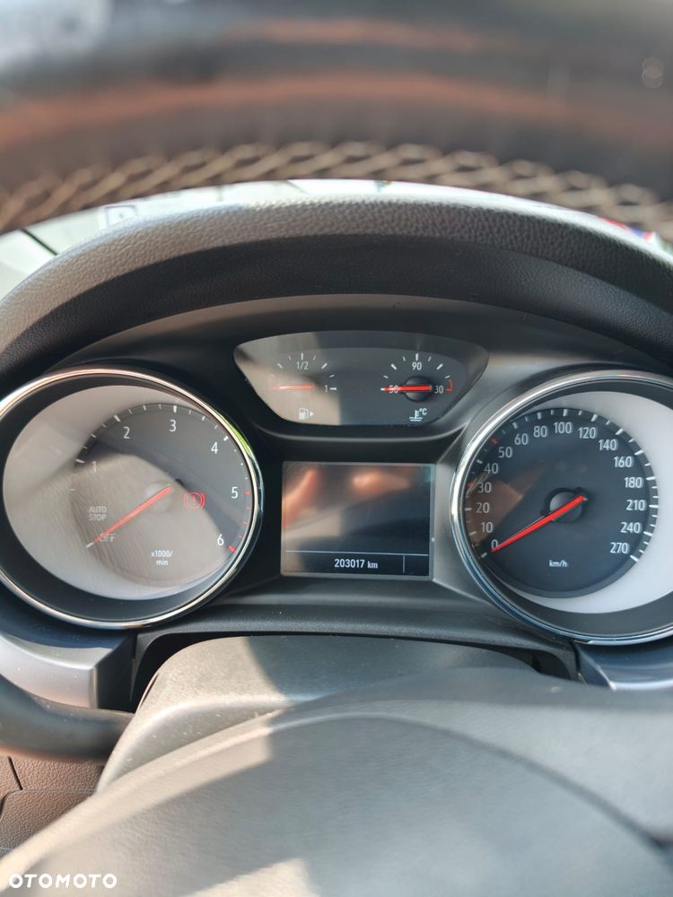 Opel Astra 1.6 D (CDTI) Start/Stop Business - 2