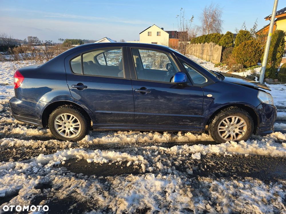 Suzuki SX4 1.6 VVT Automatik 4x2 Comfort - 2