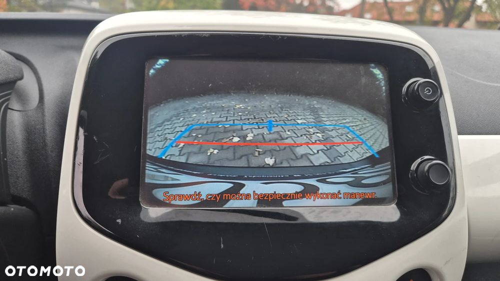 Toyota Aygo x-play - 33