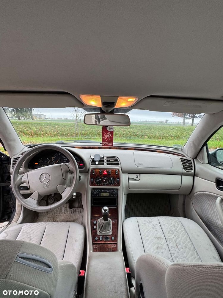 Mercedes-Benz CLK 200 - 5