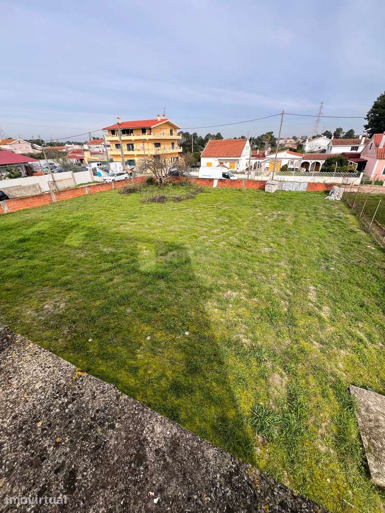 Terreno Urbano com 1321m2 na Lobateira em Fernão Ferro - Grande imagem: 3/6