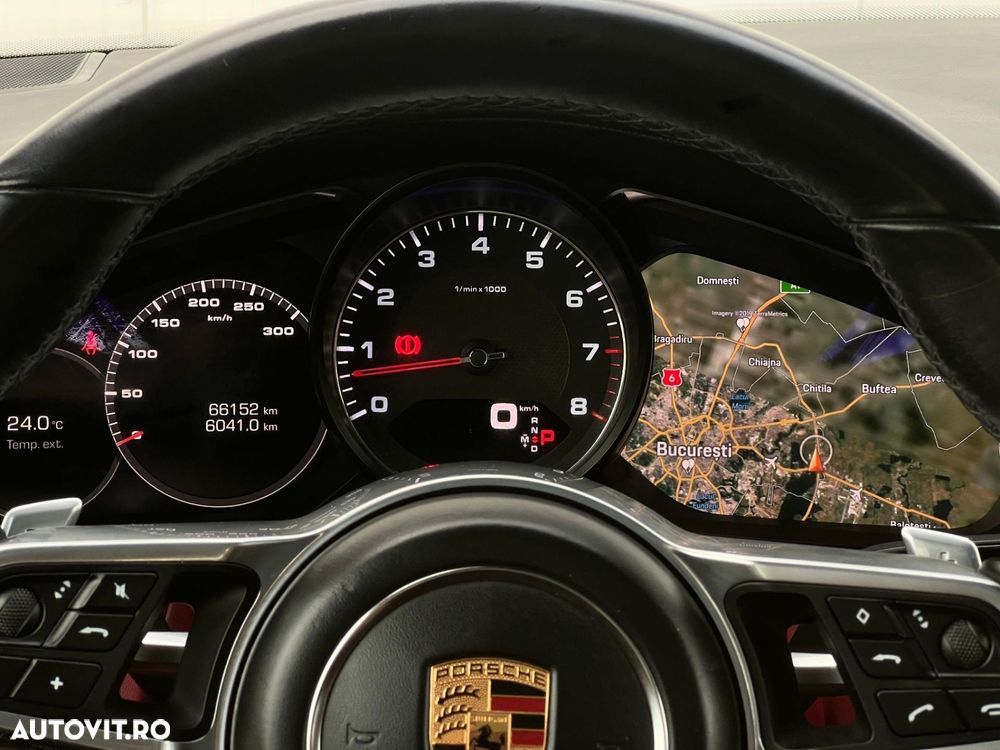 Porsche Cayenne - 20
