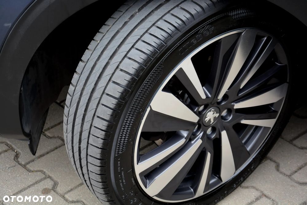 Peugeot 5008 1.6 PureTech GT Line S&S EAT8 - 35