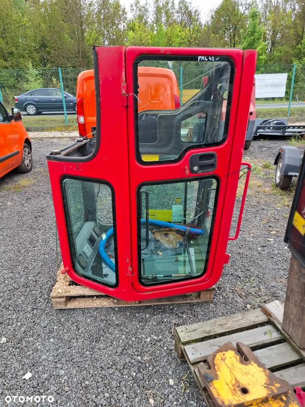 Kabina bobcat  volvo yanmar