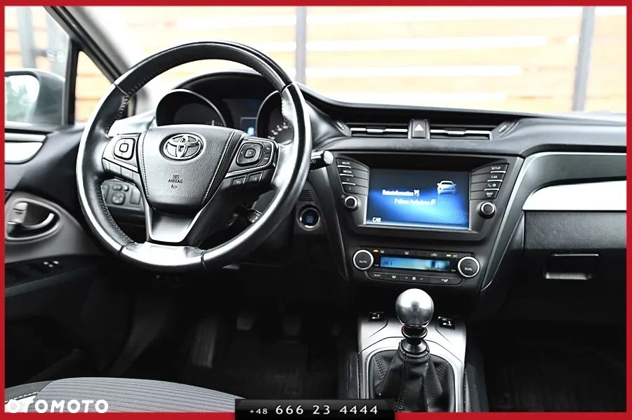 Toyota Avensis Touring Sports 1.6 D-4D Executive - 17