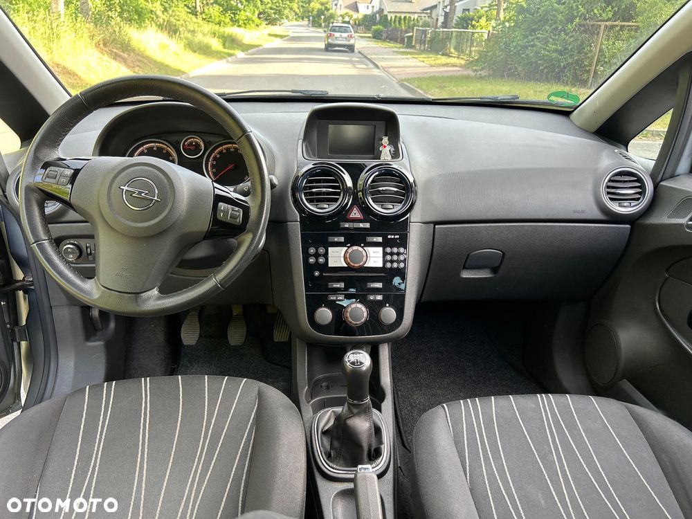 Opel Corsa 1.2 16V 111 - 8