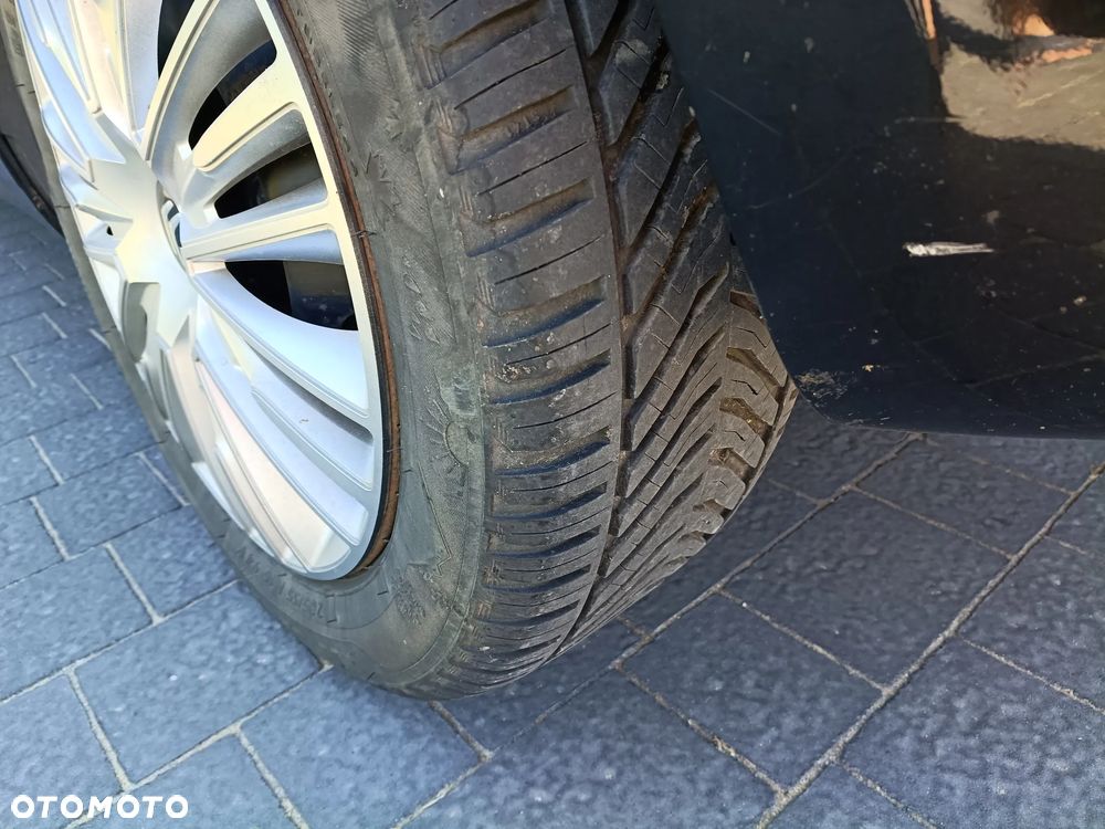 Citroën C4 1.6 16V Confort - 12