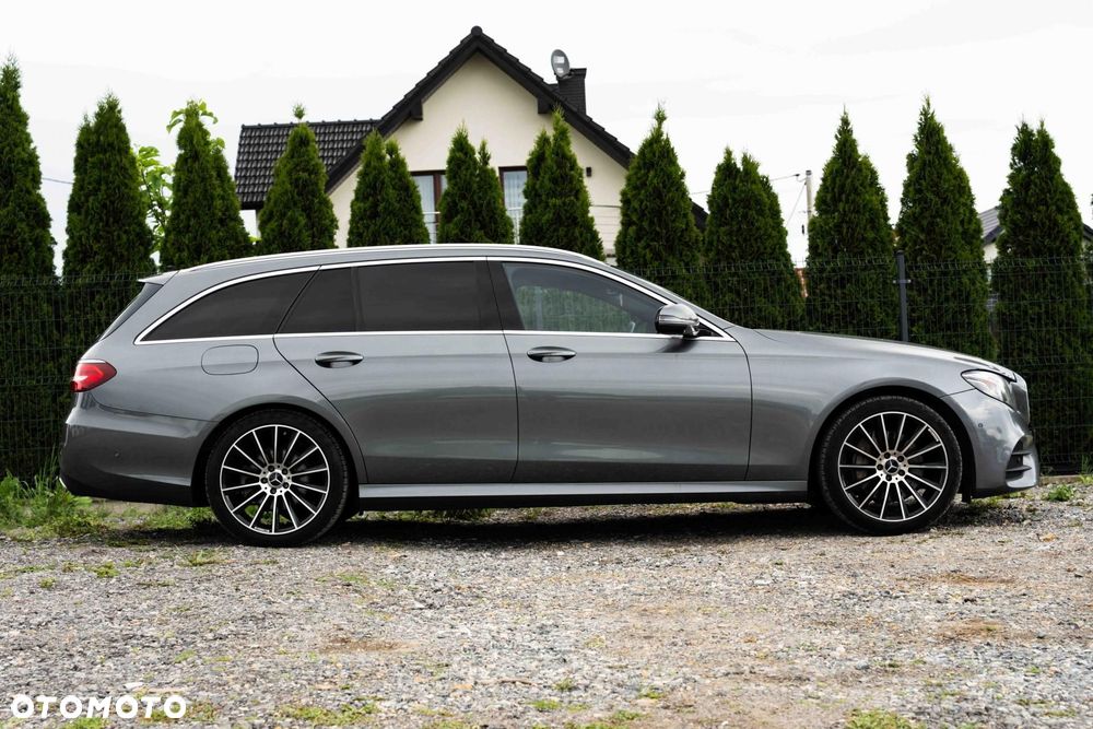 Mercedes-Benz Klasa E - 9