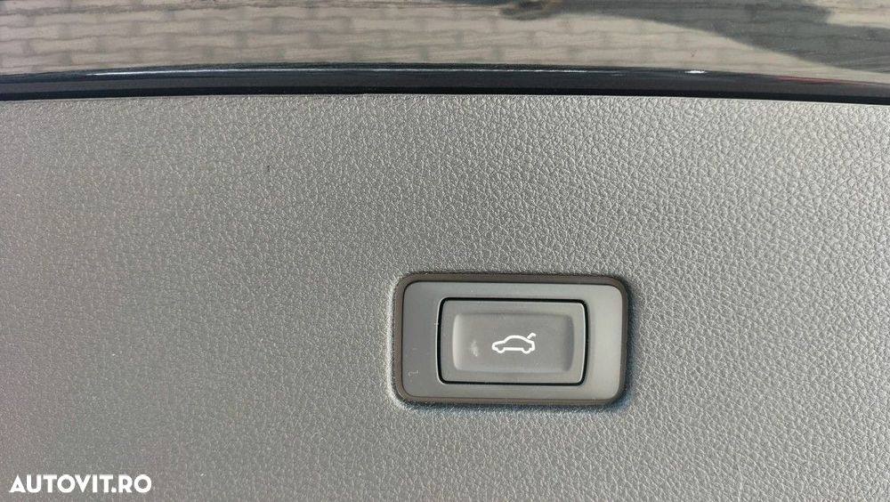 Audi SQ8 - 20