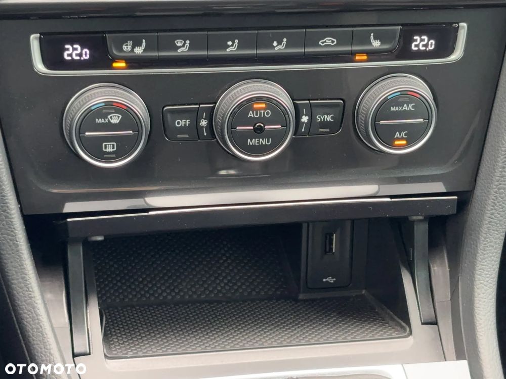 Volkswagen Golf 1.6 TDI BMT Comfortline - 26