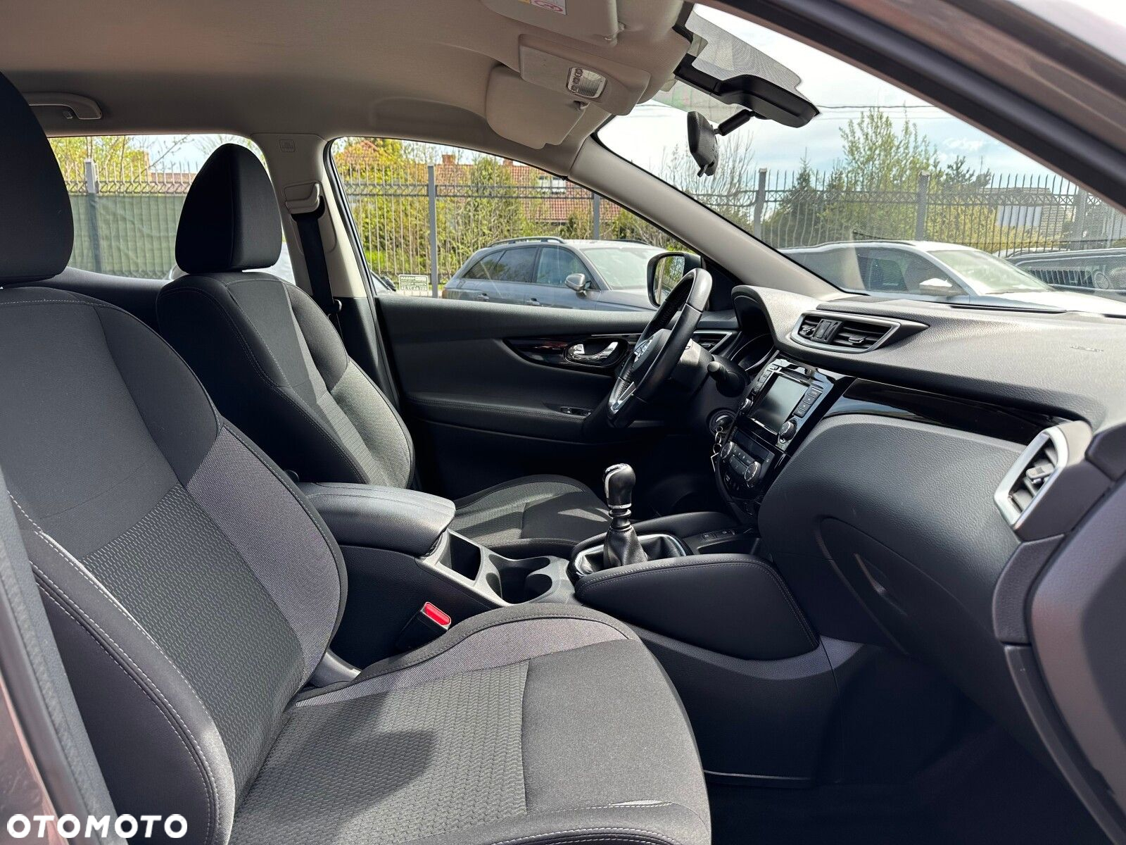 Nissan Qashqai 1.3 DIG-T Acenta - 32
