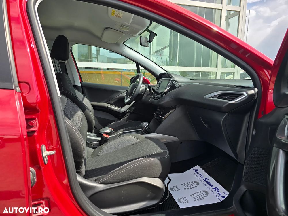 Peugeot 2008 - 11