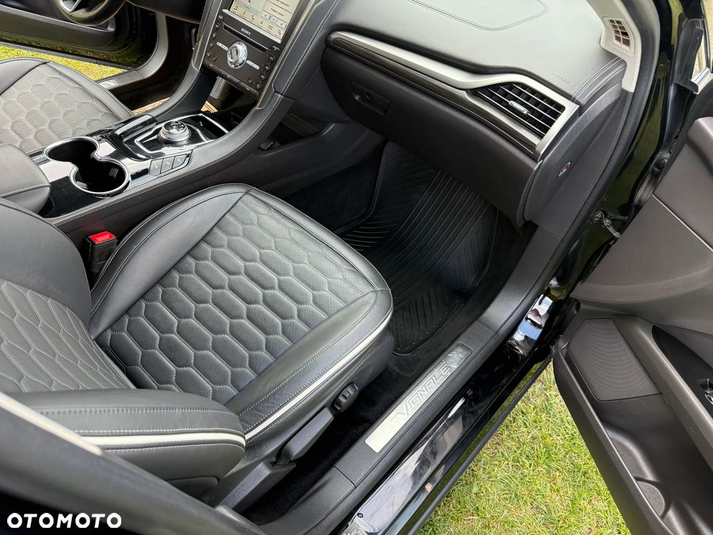 Ford Mondeo 2.0 EcoBlue Allrad VIGNALE - 17