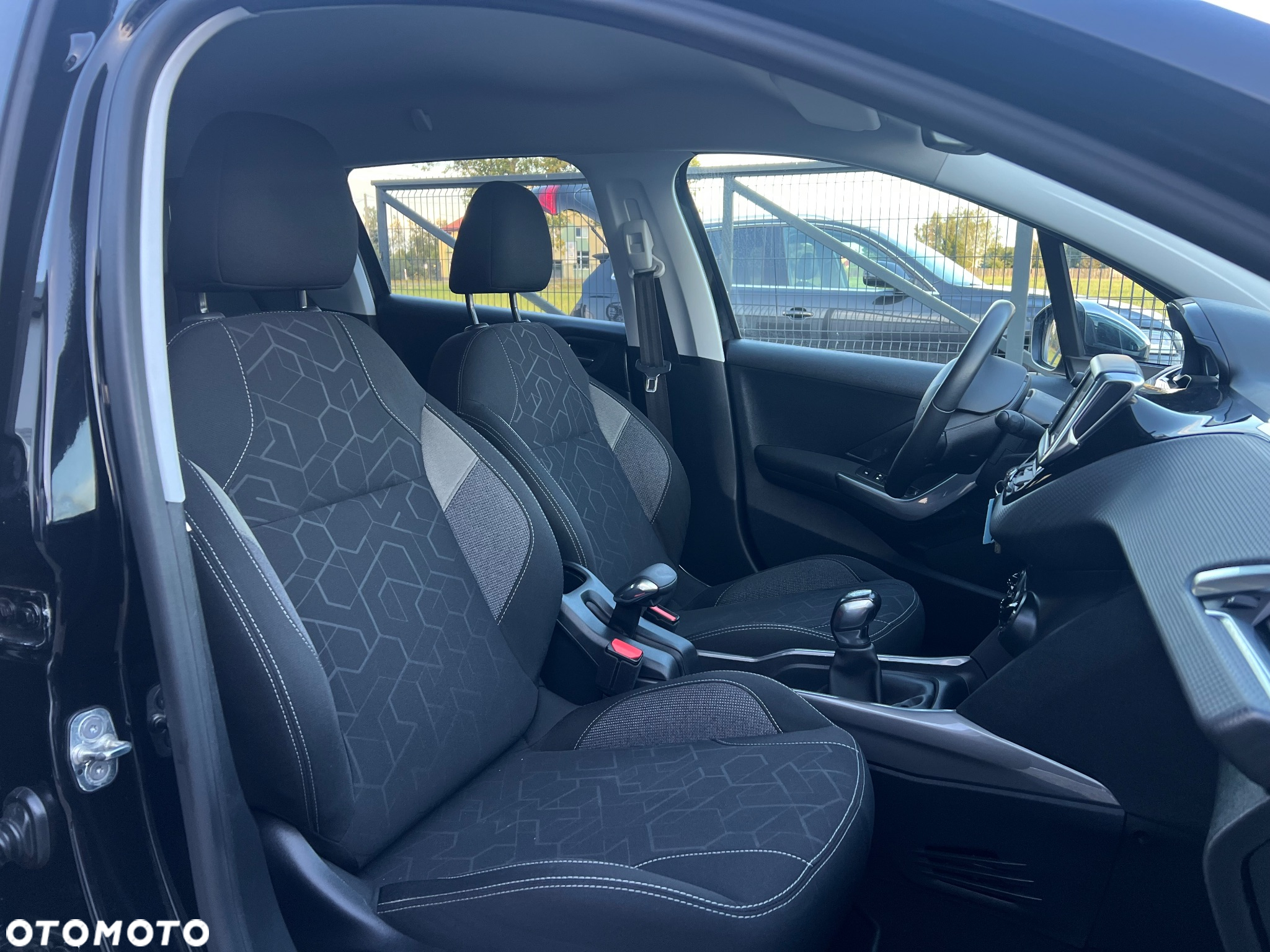 Peugeot 2008 PureTech 110 Style - 18