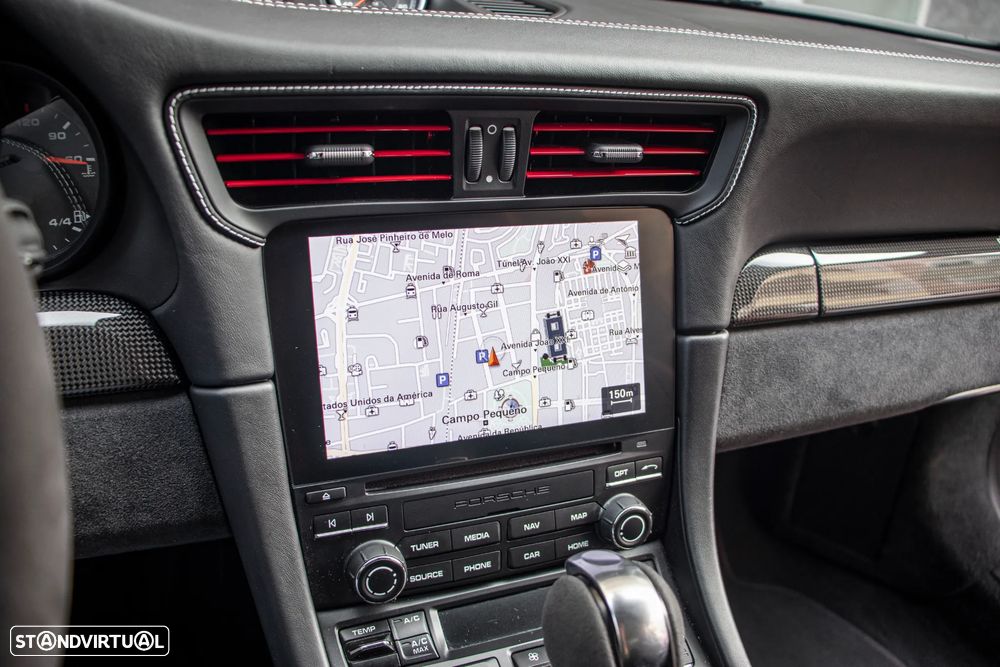 Porsche 911 (991) Carrera GTS PDK - 25