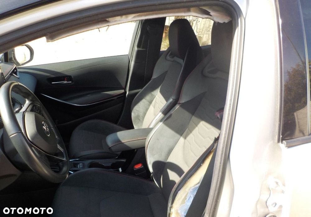 Toyota Corolla - 25